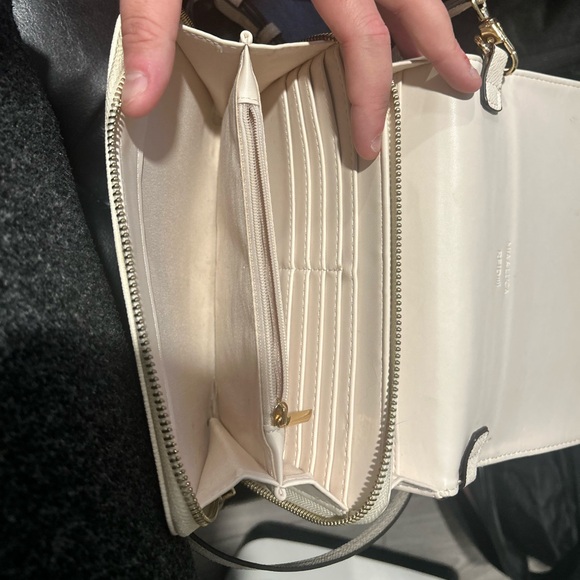 Crossbody bag - Picture 3 of 3